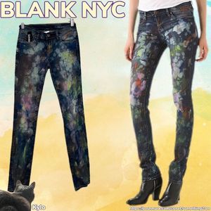 NWT $98 BLANK NYC | Paint Splattered | Skinny Jeans in “Crazy Legs” Design
